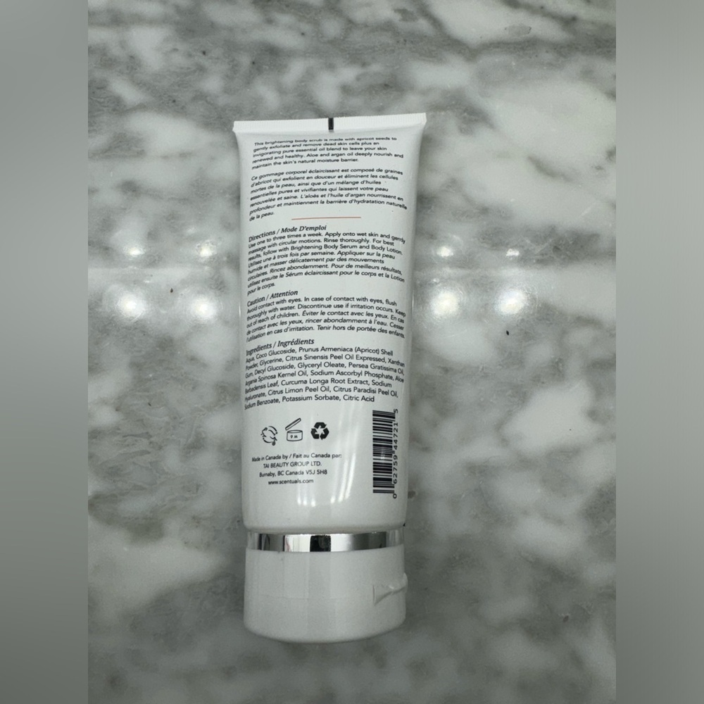 NWT Scentuals Brightening Body Scrub Vitamin C & Hyaluranic Acid 200ml/6.76fl oz - Picture 4 of 7